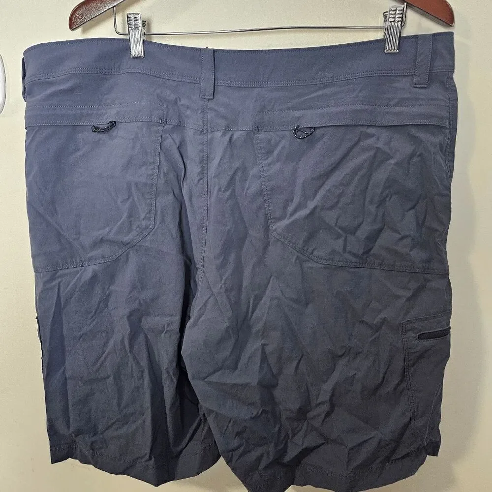 L.L. Bean Cresta 10